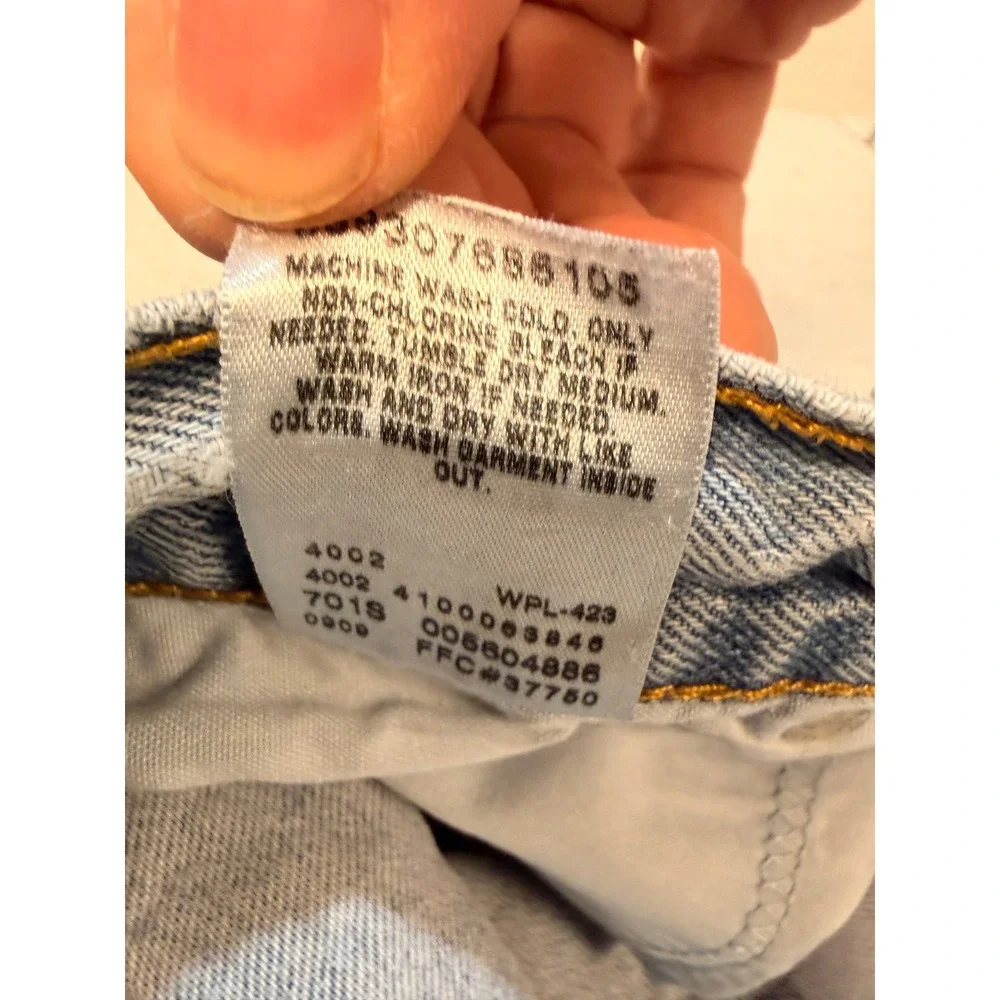 Levis levi 560